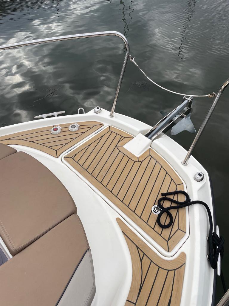 _Quicksilver_905_Weekend_300PS_V8 _Quicksilver_905_Weekend_300PS_V8