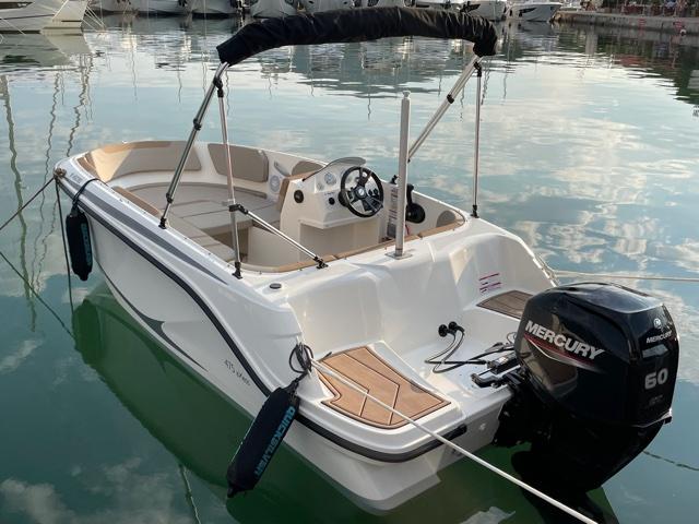 Activ 475 Axess mit 40 PS und Trailer Activ 475 Axess mit 40 PS und Trailer