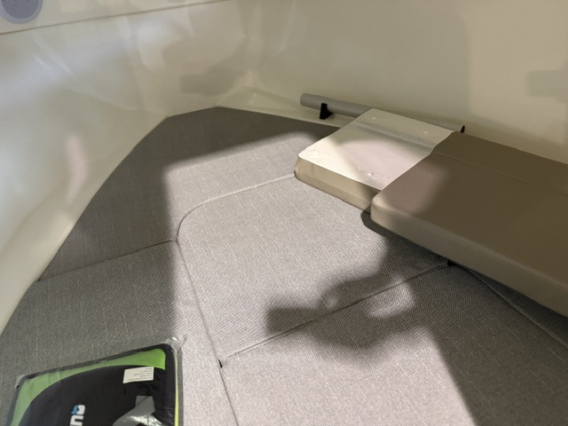 Quicksilver Activ 555 Cabin mit 80PS Lagerboot #004