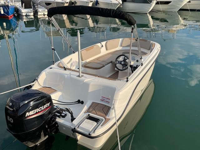 Activ 475 Axess mit 40 PS und Trailer
