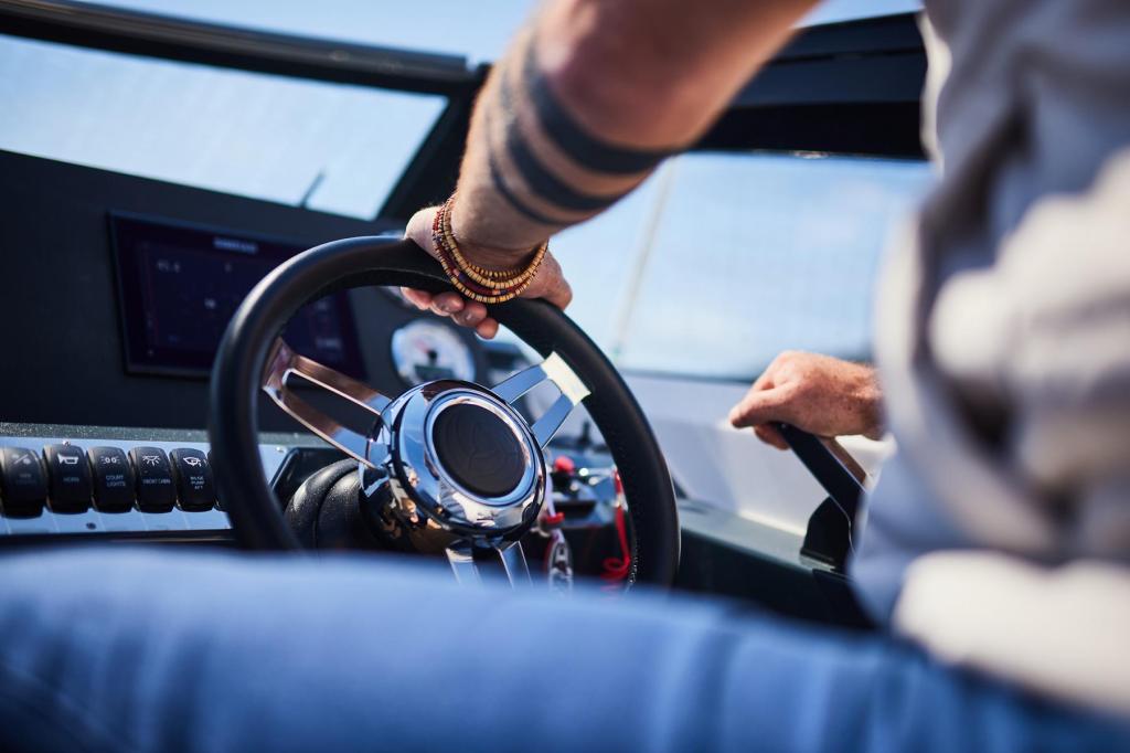 780 Escape inkl. 200 PS und Trailer