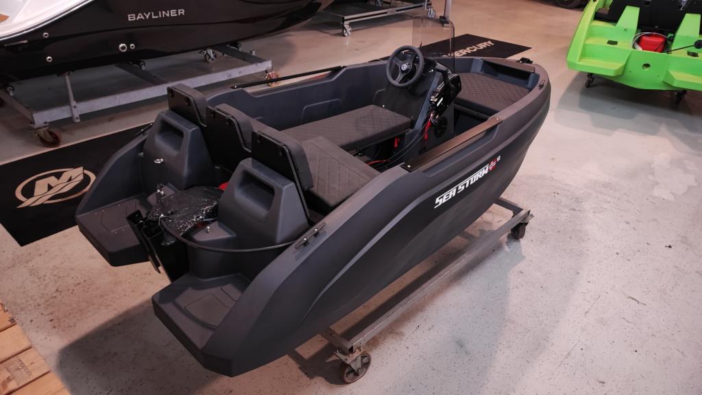 12 Advantage mit 15 PS mit Trailer