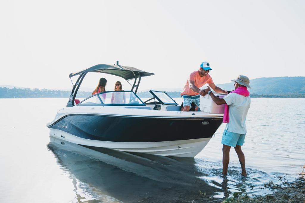 V20 Bowrider Outboard 200PS