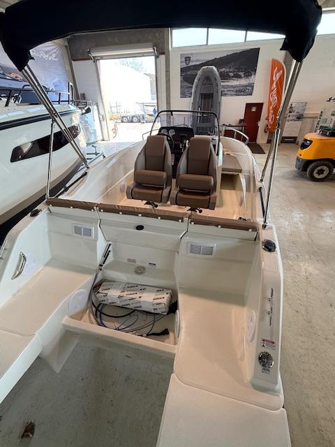 Activ 555 Open mit 80PS Activ 555 Open mit 80PS