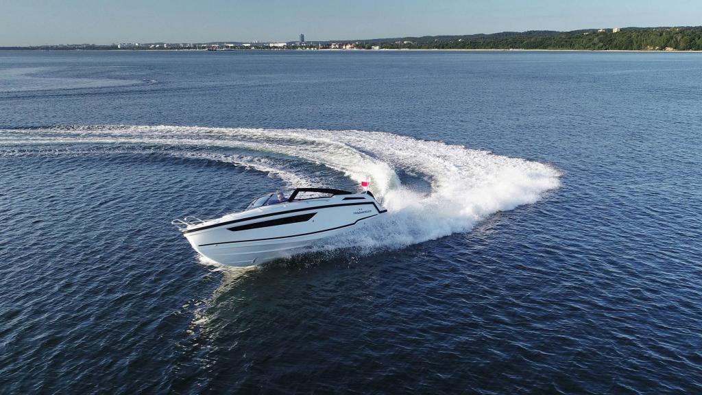 720 Adventure inkl. 200 PS und Trailer