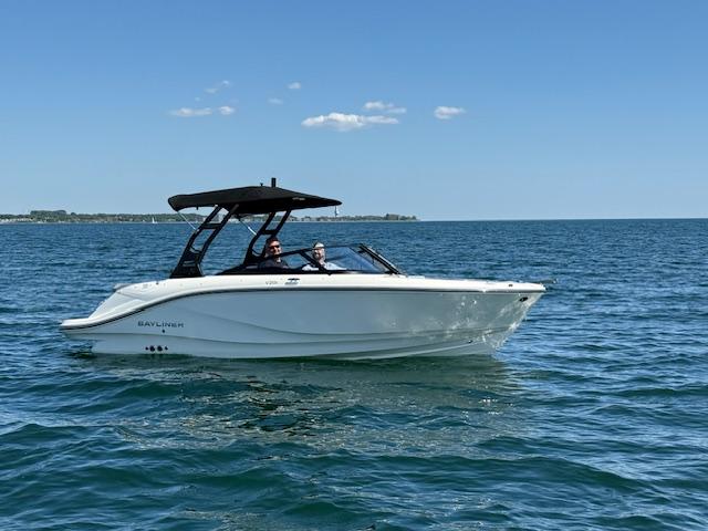 V20i Bowrider mit MerCruiser 4,5L 250PS V20i Bowrider mit MerCruiser 4,5L 250PS
