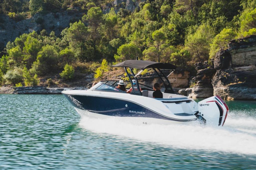V20 Bowrider Outboard mit 175PS