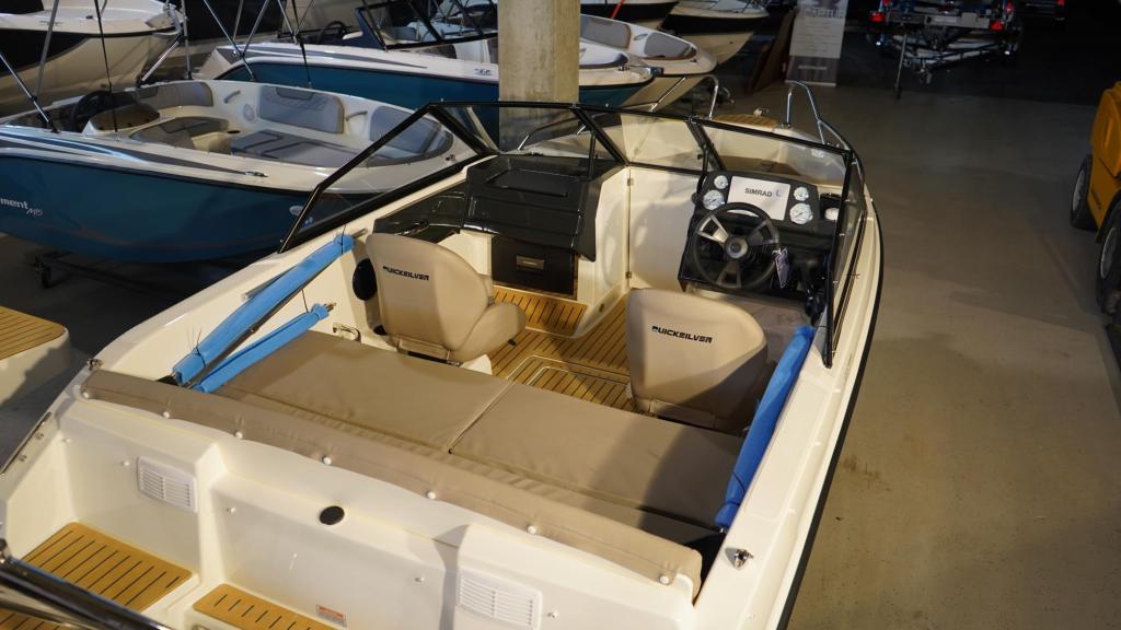 Activ 555 Bowrider mit 60PS