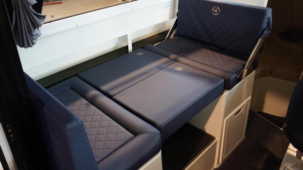 760 Quest mit 200 PS TESTBOOT 760 Quest mit 200 PS TESTBOOT