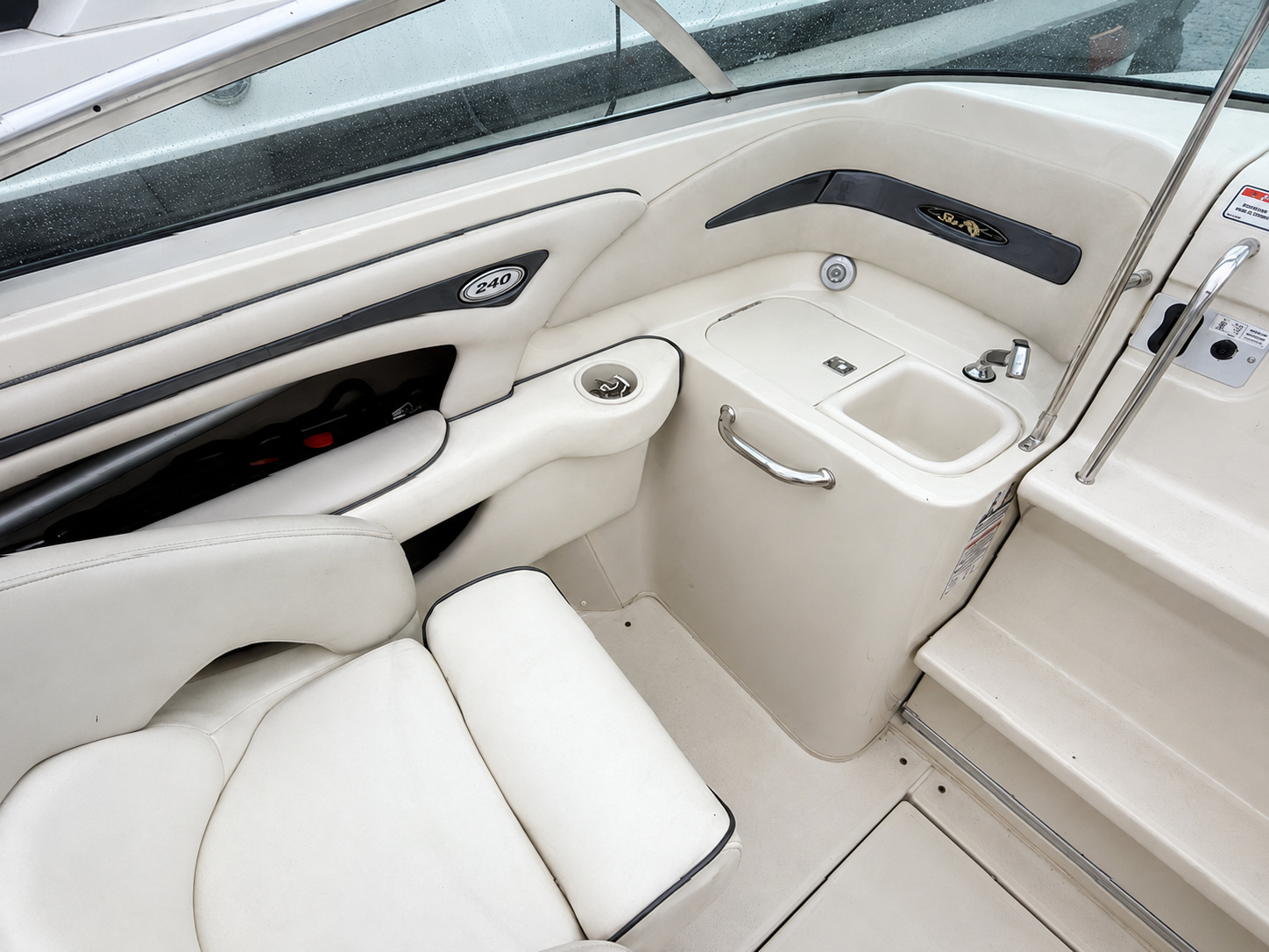 SEARAY 240 SS + Mercruiser 5.0l MPI, Gebrauchtboot