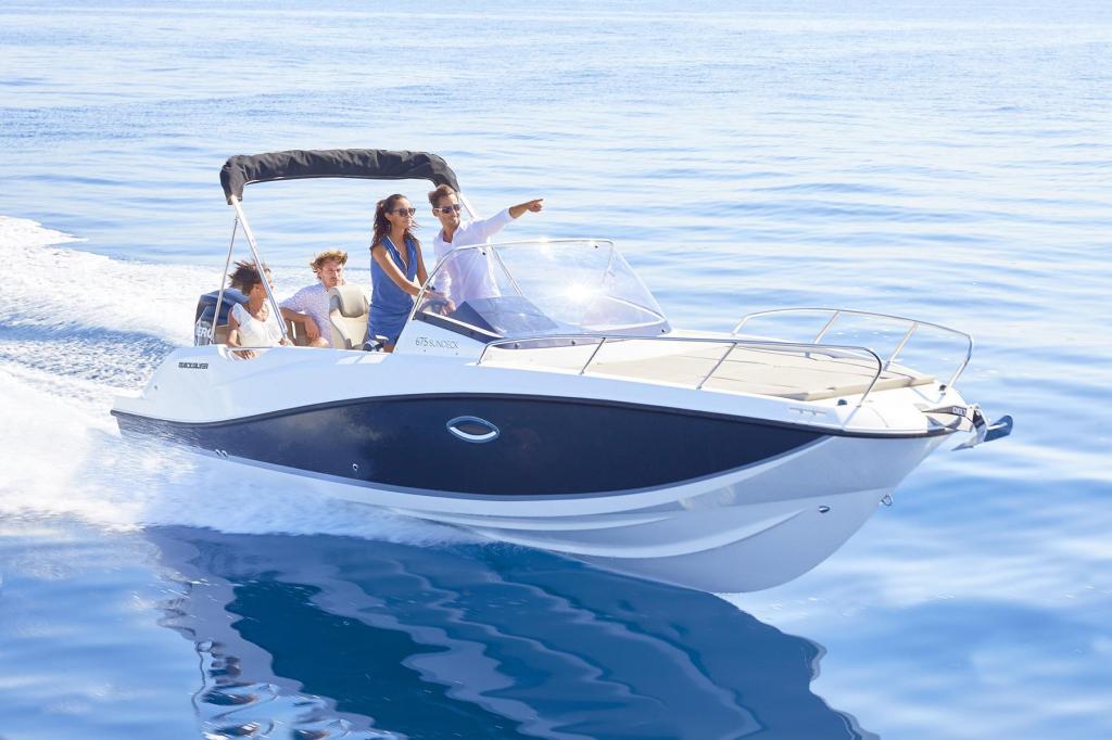 Activ 675 Sundeck mit 150 PS und Trailer