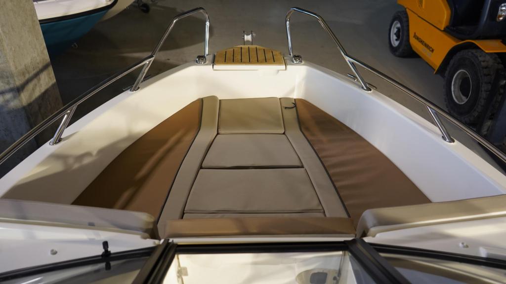 Activ 555 Bowrider mit 60PS