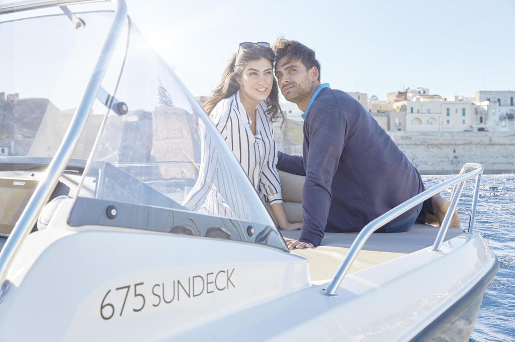 Activ 675 Sundeck mit 150 PS und Trailer
