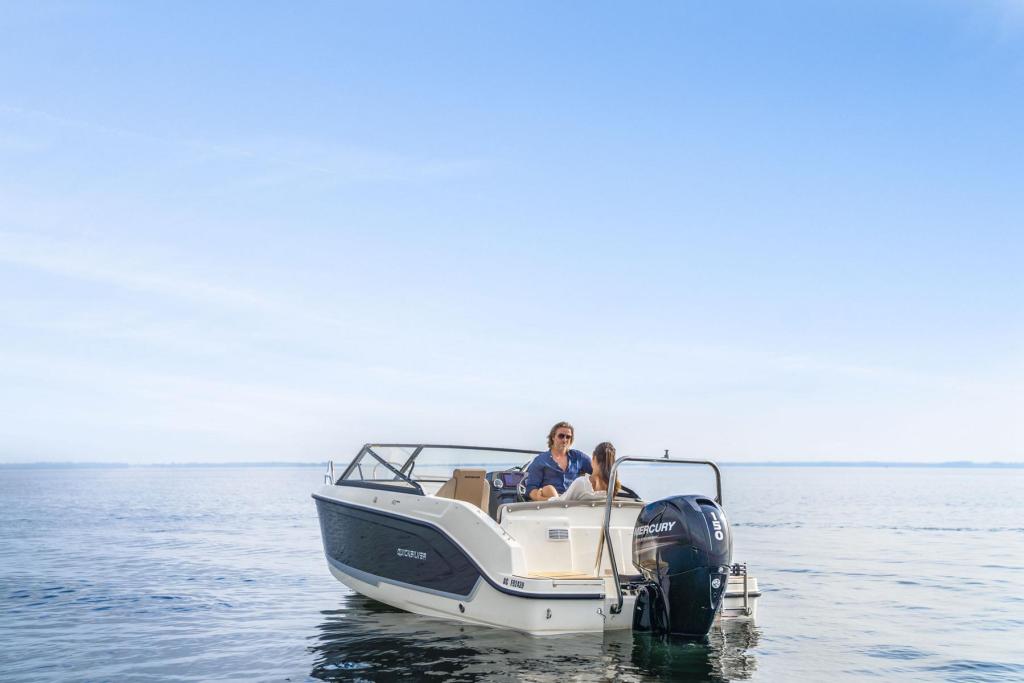 Activ 605 Cruiser mit 115 PS und Trailer Activ 605 Cruiser mit 115 PS und Trailer