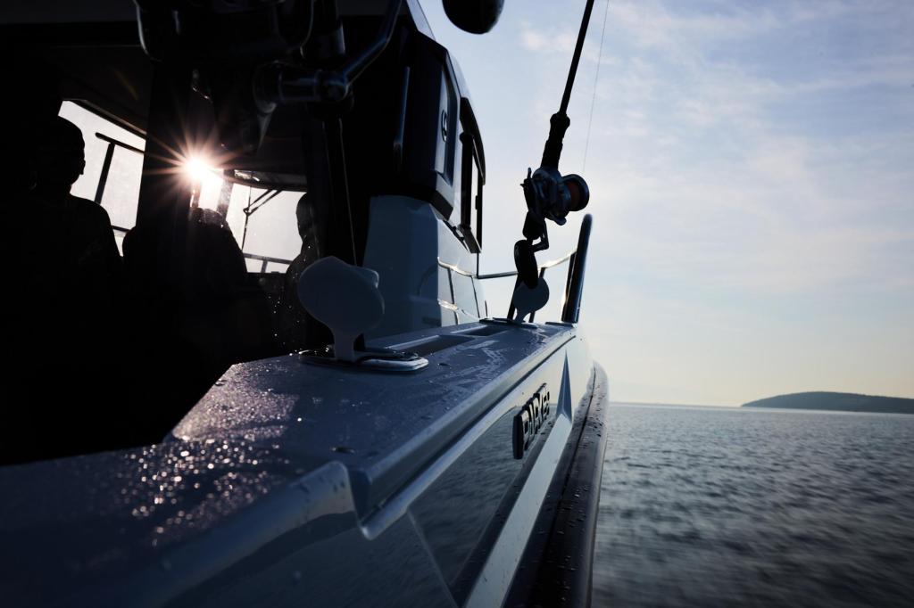 700 Pilothouse 700 Pilothouse