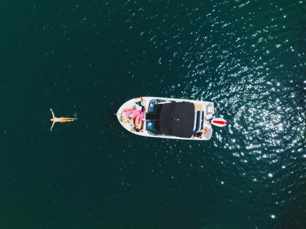 V20 Bowrider Outboard 200PS