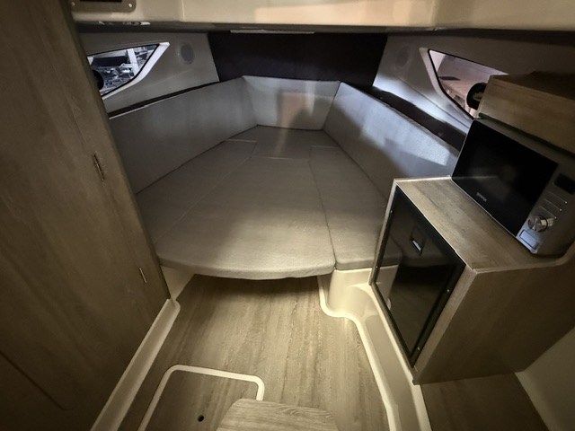 Quicksilver 875 Sundeck mit 2x Mercury F250 (500 PS)