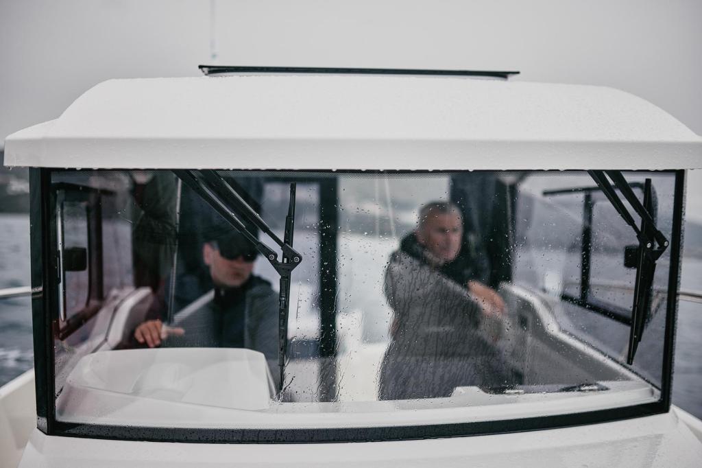 700 Pilothouse 700 Pilothouse