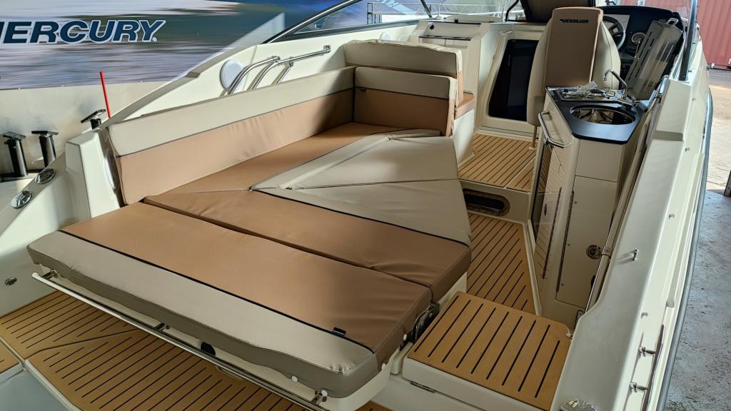 ACTIV 805 CRUISER 250PS V8 ACTIV 805 CRUISER 250PS V8