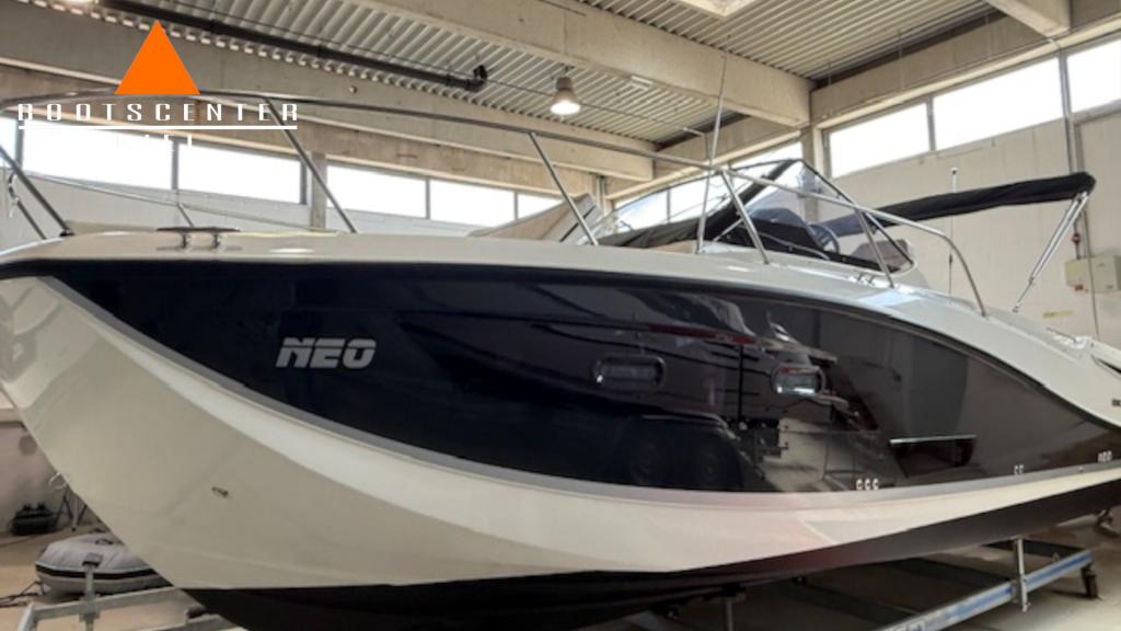 Activ 875 Sundeck mit 2x F250 JOYSTICK