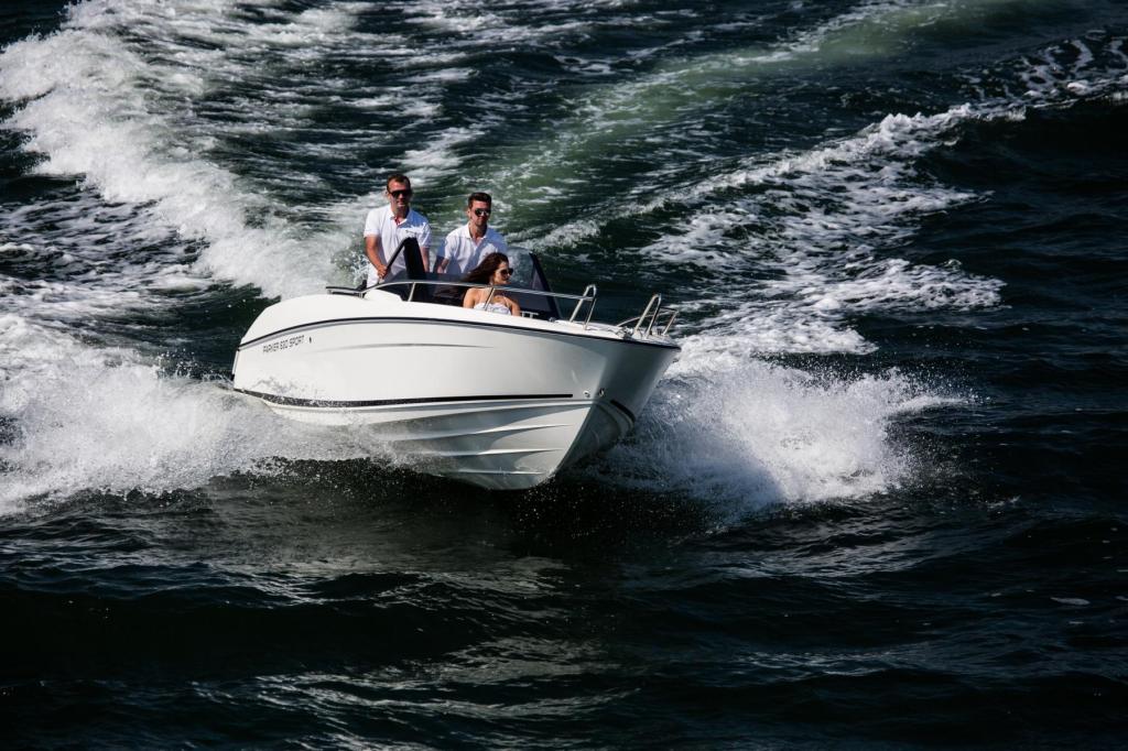 630 Bowrider mit 115 PS und Trailer