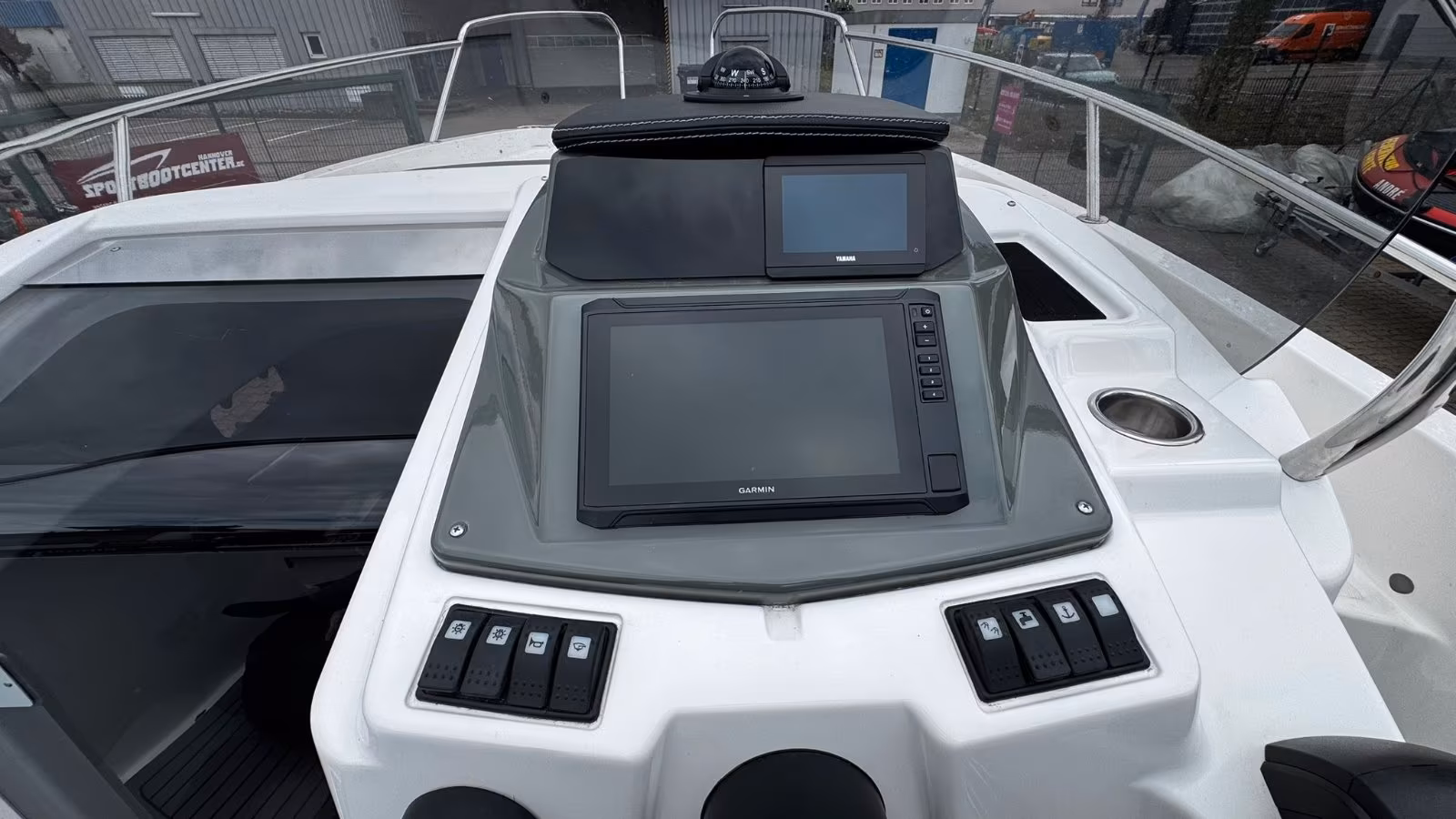 Gebrauchtboot Karnic SL652 inkl. Yamaha F200XC und Trailer
