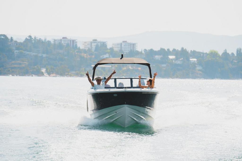 V20 Bowrider Outboard 200PS