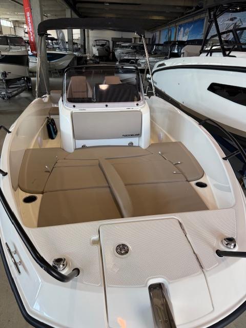 Activ 555 Open mit 80PS Activ 555 Open mit 80PS