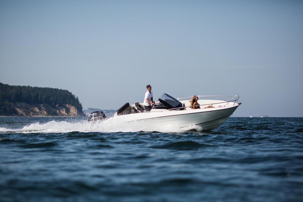 630 Bowrider mit 115 PS und Trailer