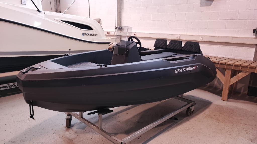 12 Advantage mit 15 PS mit Trailer