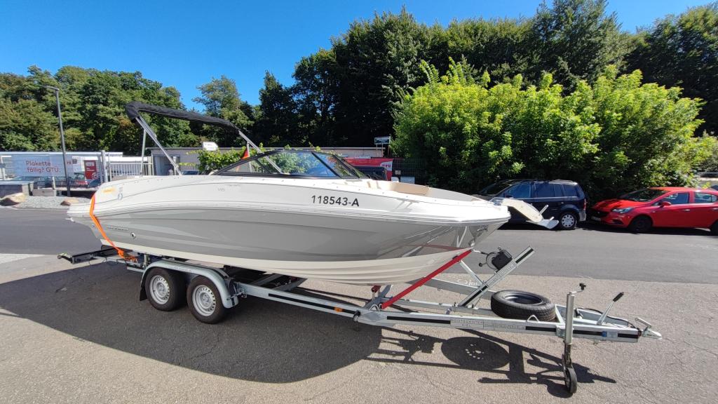 VR5 Bowrider VR5 Bowrider