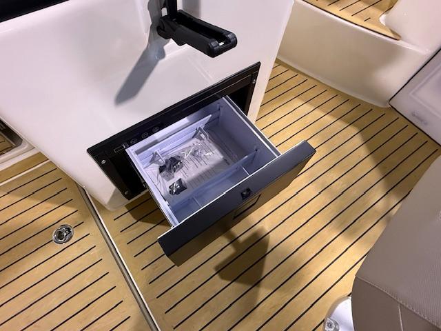 Activ 755 Sundeck mit 250 PS Activ 755 Sundeck mit 250 PS