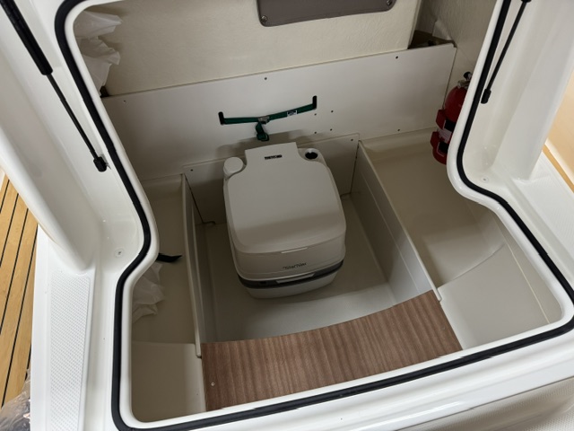 Quicksilver Activ 605 Open mit Mercury 150PS Lagerboot