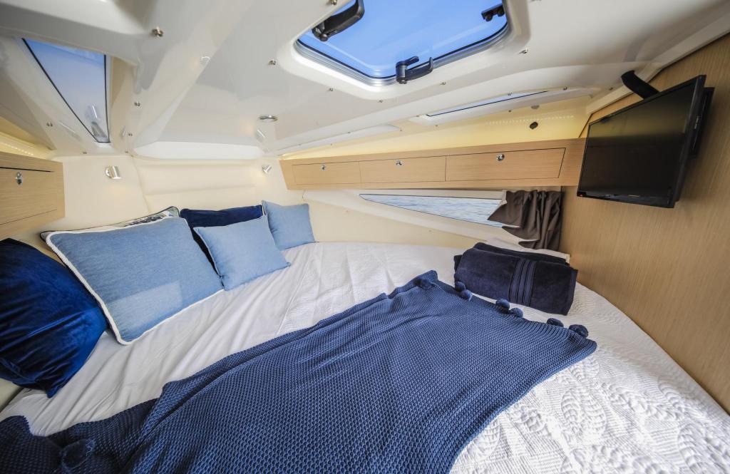 850 Voyager inkl. 200 PS und Trailer 850 Voyager inkl. 200 PS und Trailer