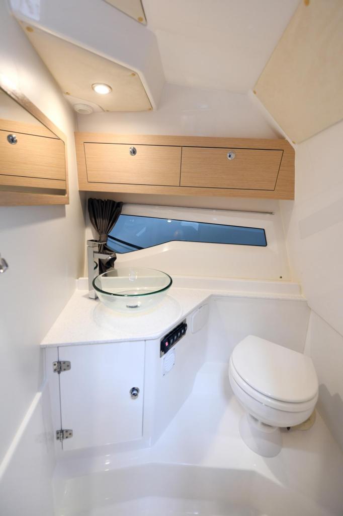 850 Voyager