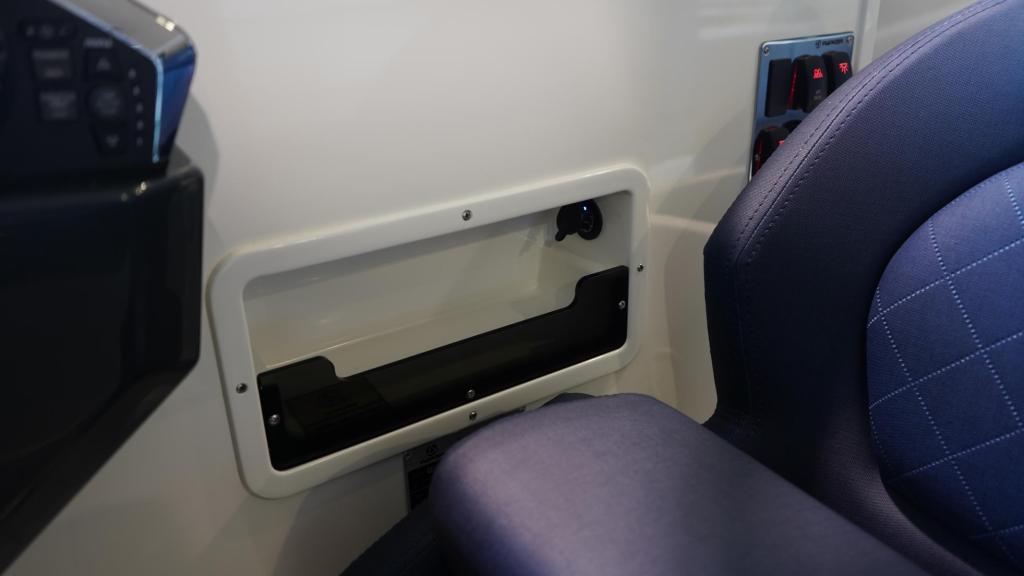 760 Quest mit 200 PS TESTBOOT 760 Quest mit 200 PS TESTBOOT
