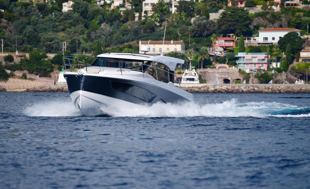 Monaco 110 inkl. 2 x 300 PS