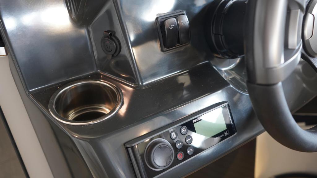 Activ 555 Cabin mit 15PS Activ 555 Cabin mit 15PS