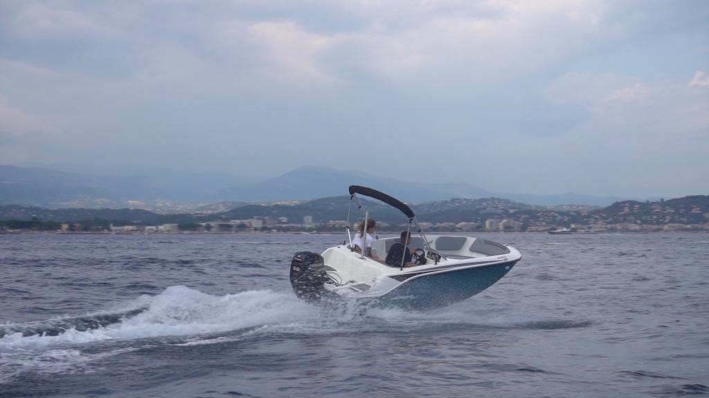 Element M15 mit 40 PS und Trailer, 475 Axess