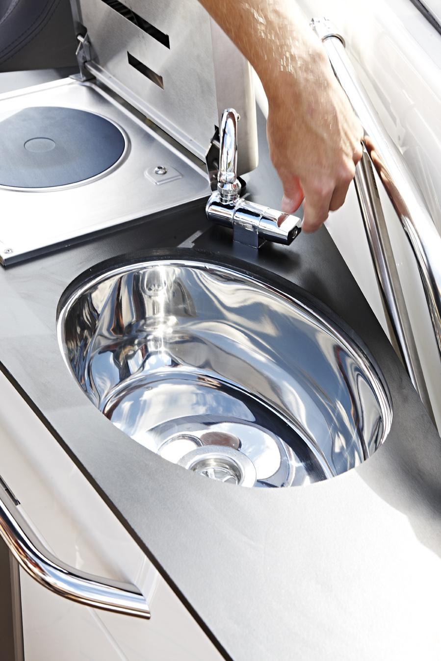 Quicksilver Activ 805 Cruiser mit Mercury 250PS In Zulauf (052426)