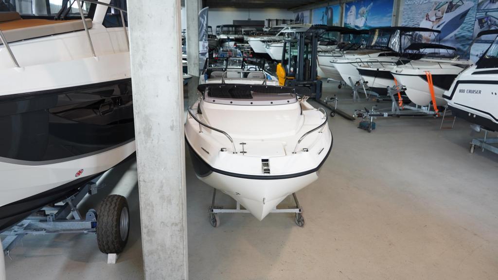 Activ 505 Cabin mit 15PS