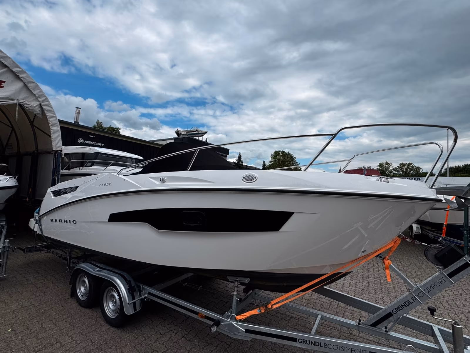 Gebrauchtboot Karnic SL652 inkl. Yamaha F200XC und Trailer