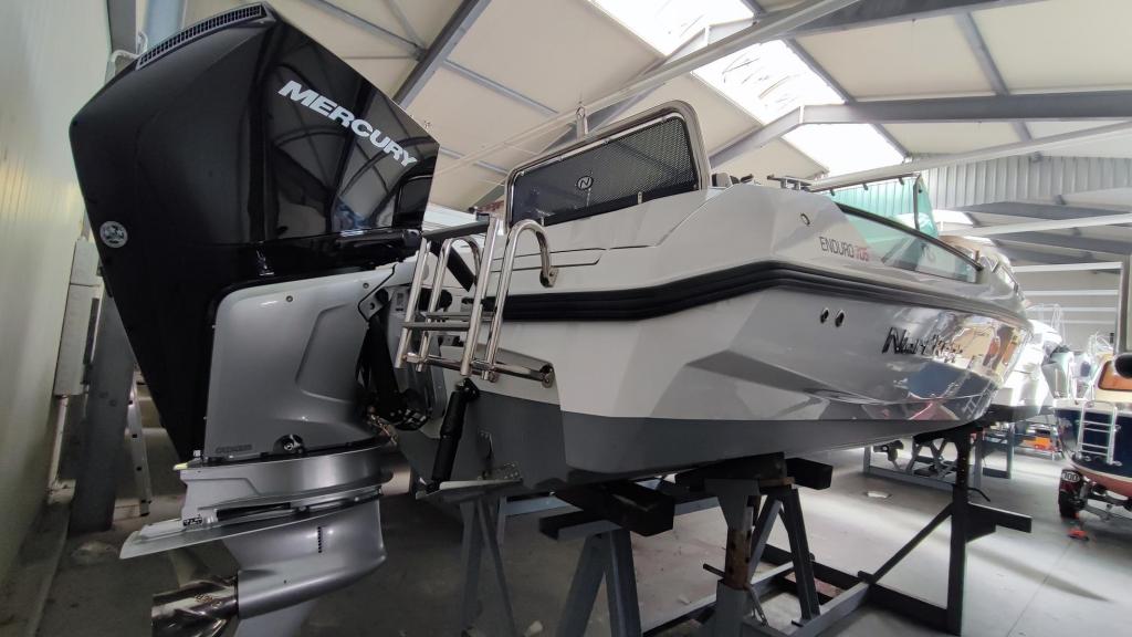 Enduro 705 mit Mercury F 250 V8