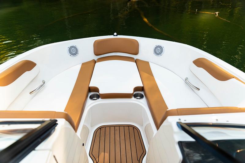 VR6 Bowrider Outboard