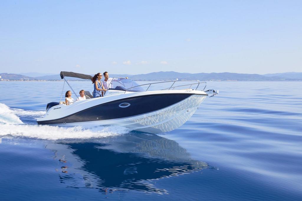Activ 675 Sundeck mit 150 PS und Trailer